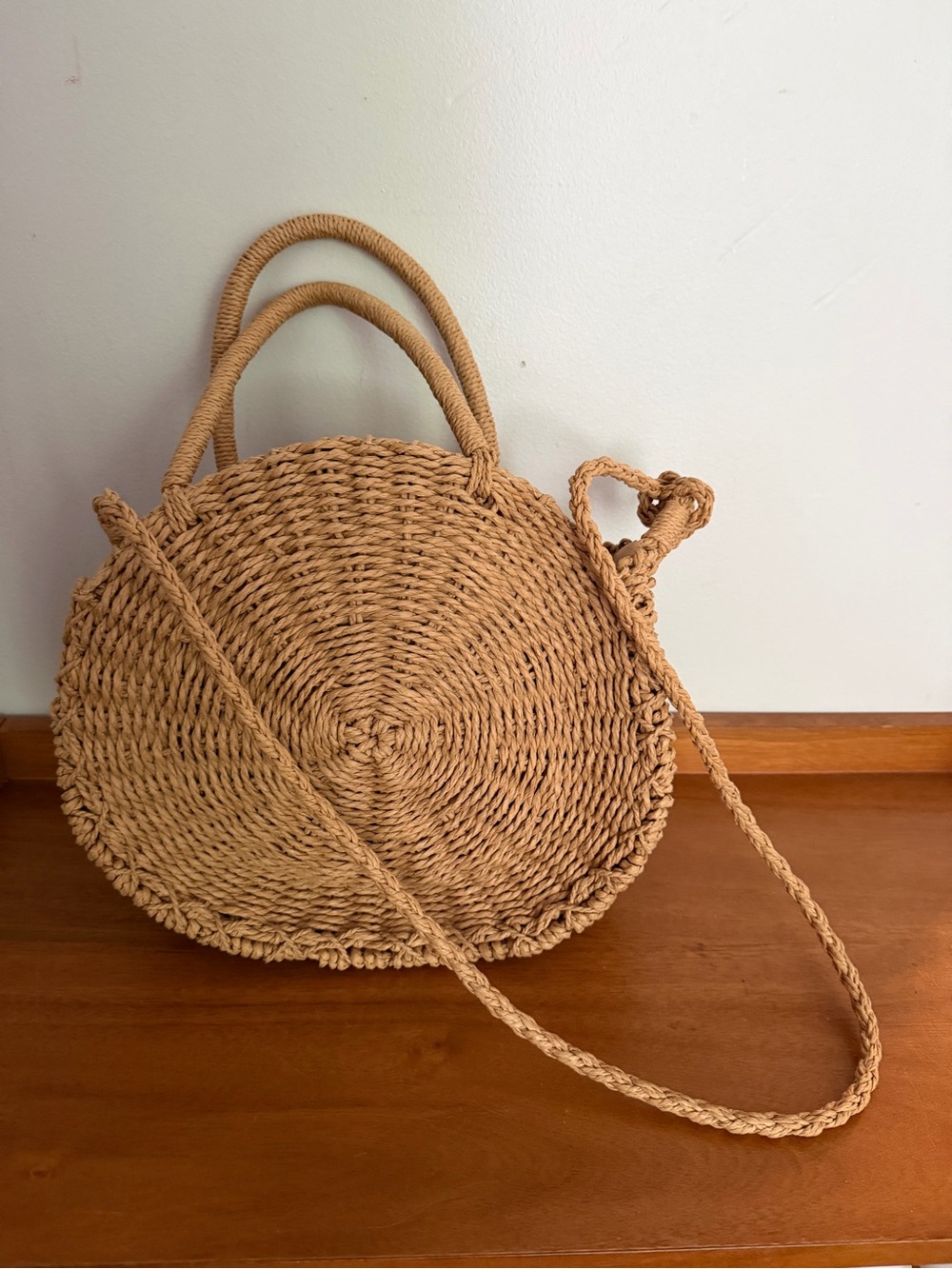 Round Woven Crossbody Bag in Natural Straw - Women Crossbody